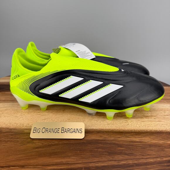 Athletic_Shoes